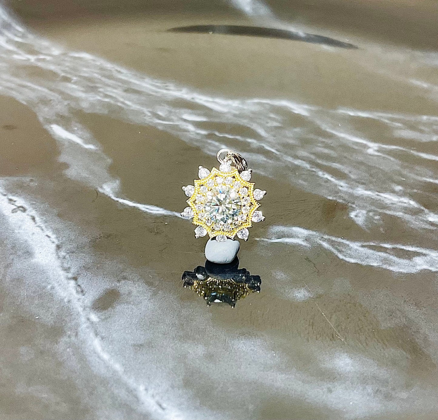 White Moissanite Necklace, Sun Flower Necklace,1ct Moissanite Sunshine Luxury Pendant,Anniversary,New Year Gift,Gift for Her,Valentines gift