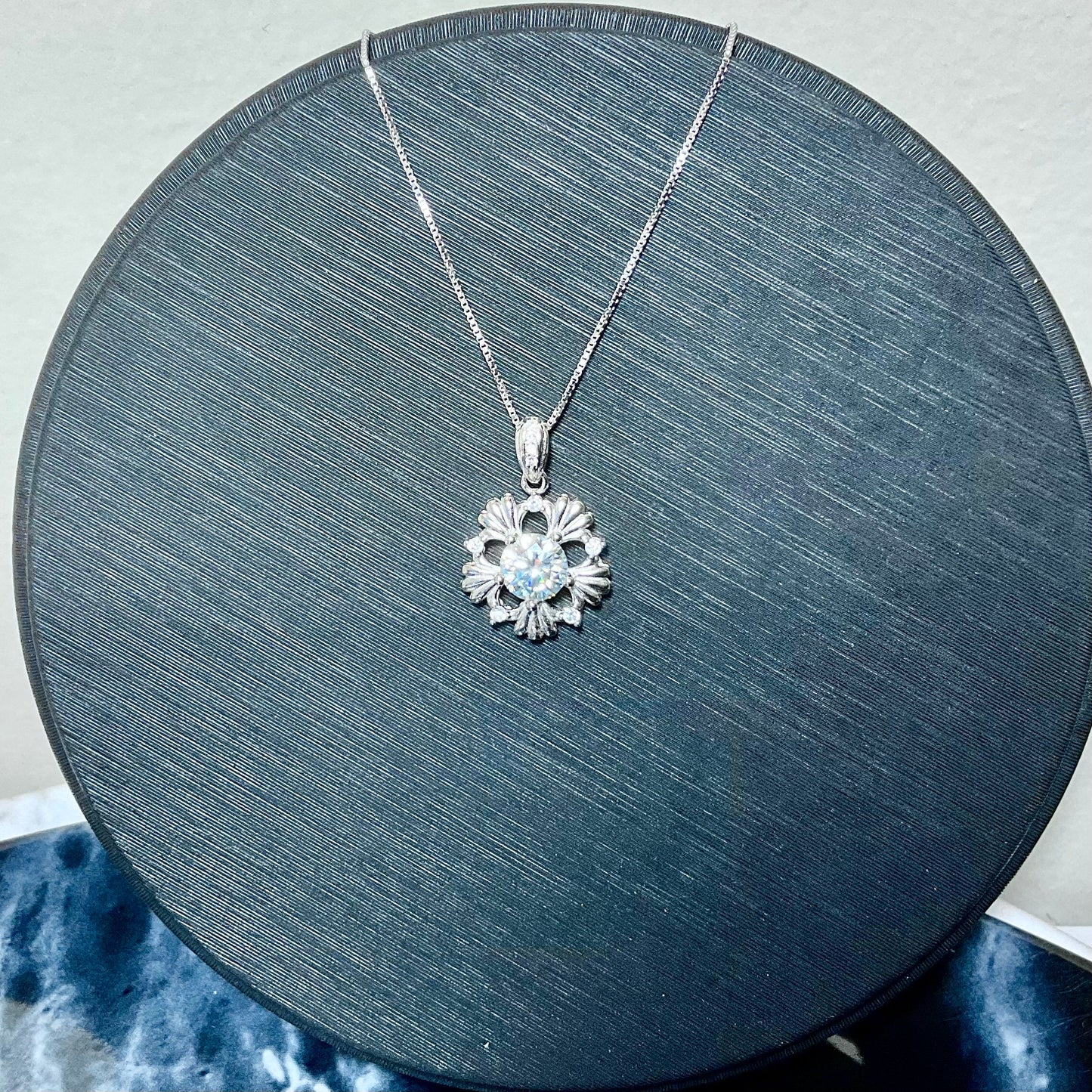 Paraiba Blue Moissanite Necklace,Croatia Aquamarine,Green Moissanite Pendant,Solitaire Anniversary Necklace,Gift for HerValentine's Day Gift