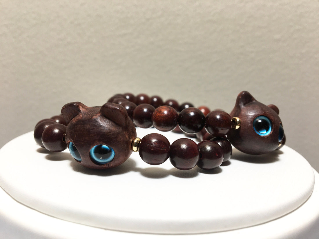 Red Sandal Wood Bracelet, Cute Cat Bracelet, Cute Sandalwood Bracelet, Animal Bracelet, Gift for Her Him, Birthday Gift, Graduation Gift