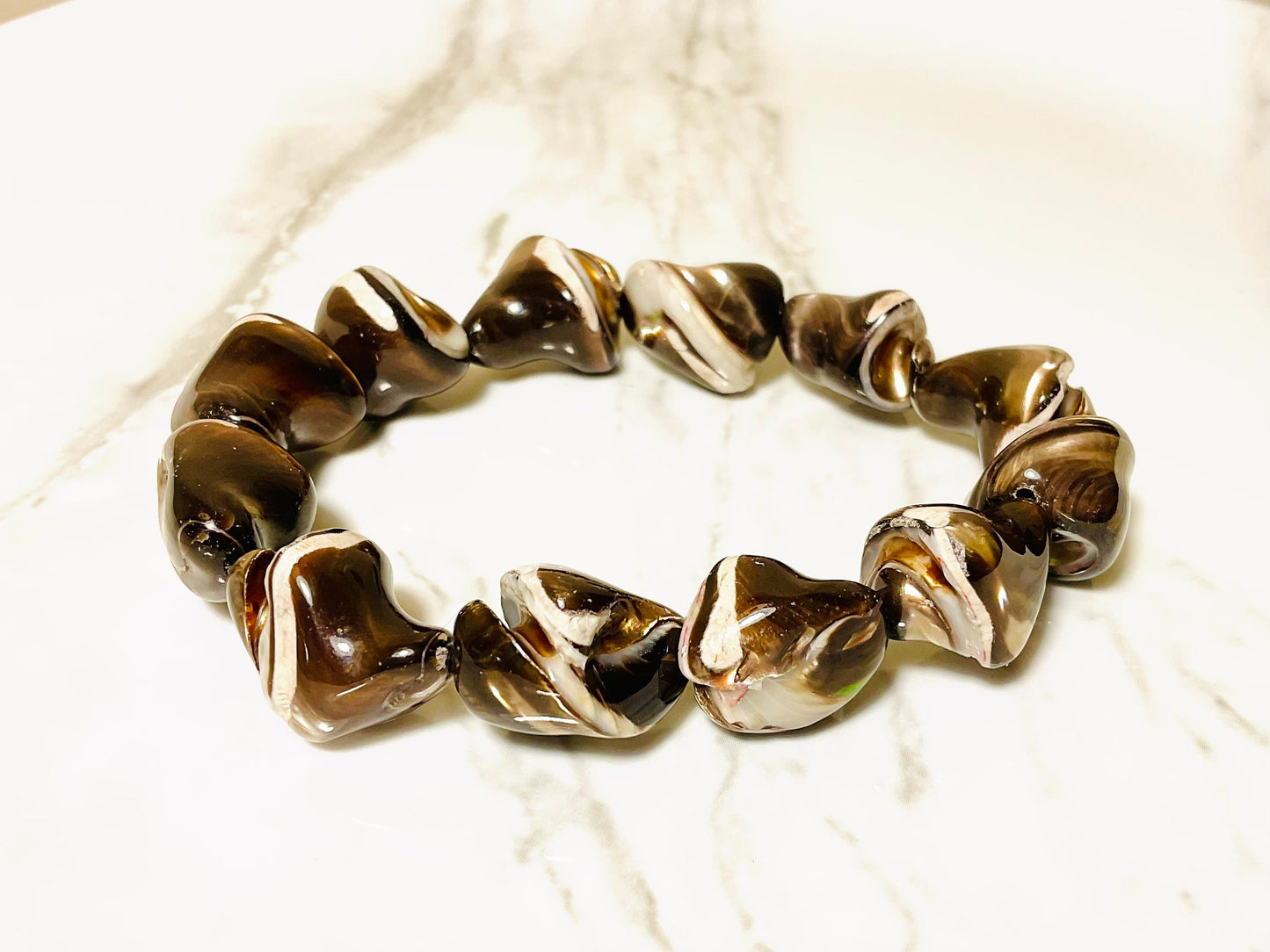 Black White Mother Pearl Shell Bracelet,Raw Shell Beads,Cool Fashion, Gift for Her,Gift for Him,Birthday Anniversary Christmas New Year Gift