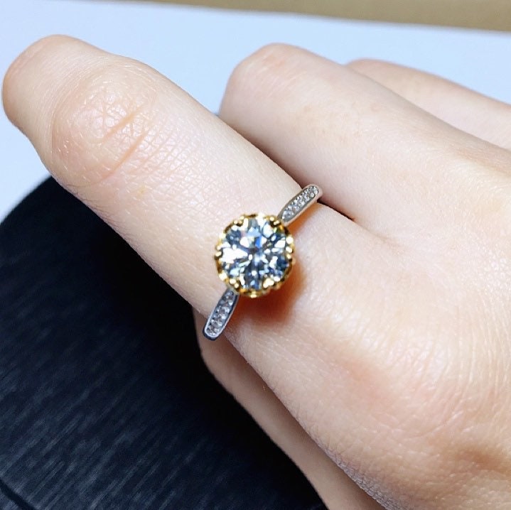 White Colorless Moissanite Ring, 1ct Gold Plated Silver Ring, Anniversary Valentine Ring, Gift for Her, Flower Gorgeous Brilliant Ring