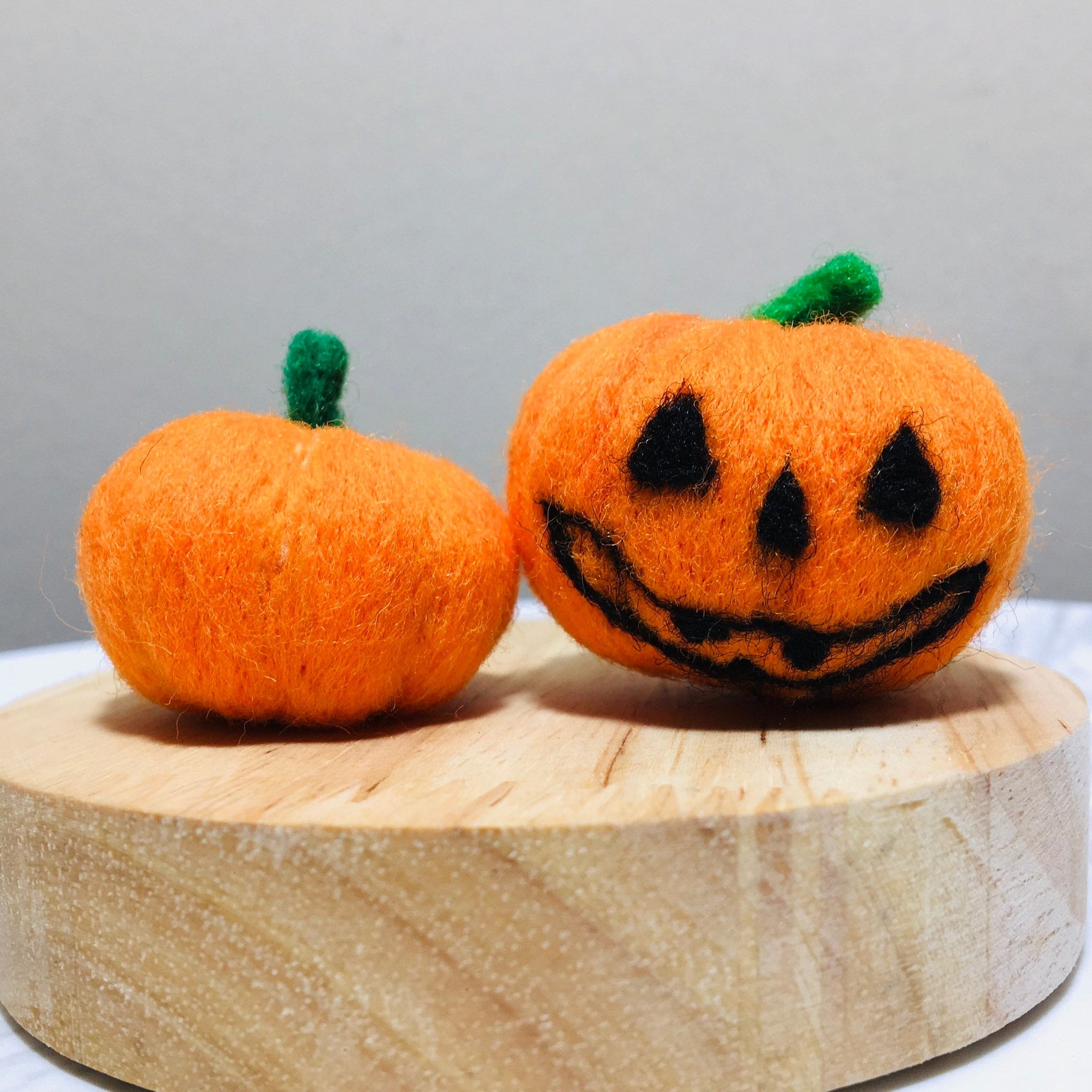 Helloween Pumpkin,Wool Felt, Set of 3,Felt Helloween Bulk Craft Home Decoration,Wool Felt Pumpkins,Halloween Lovely Gifts,Halloween Ornament